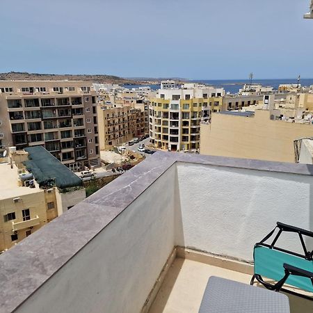 Sky Apartment 3 St. Paul's Bay Buitenkant foto