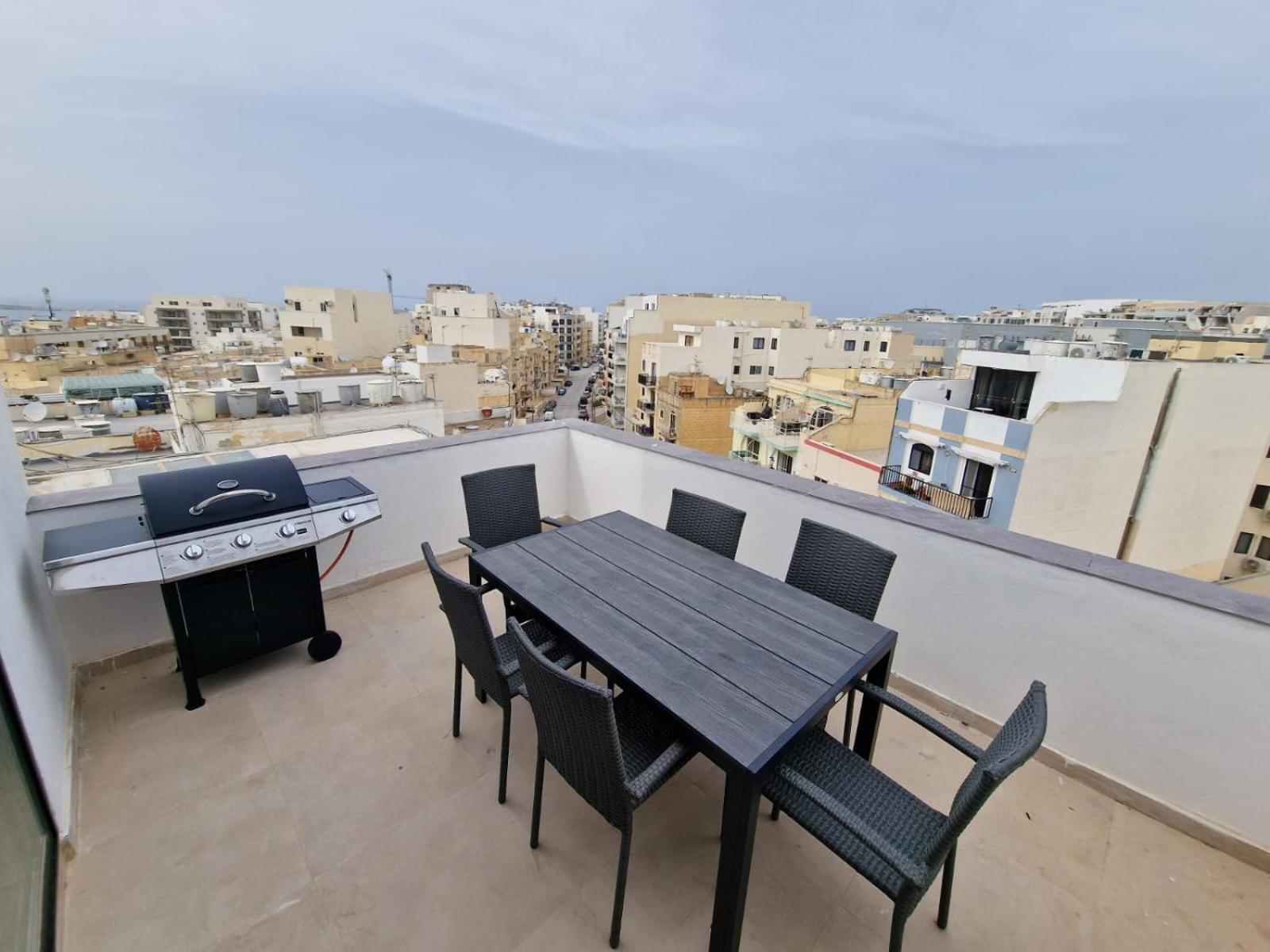 Sky Apartment 3 St. Paul's Bay Buitenkant foto
