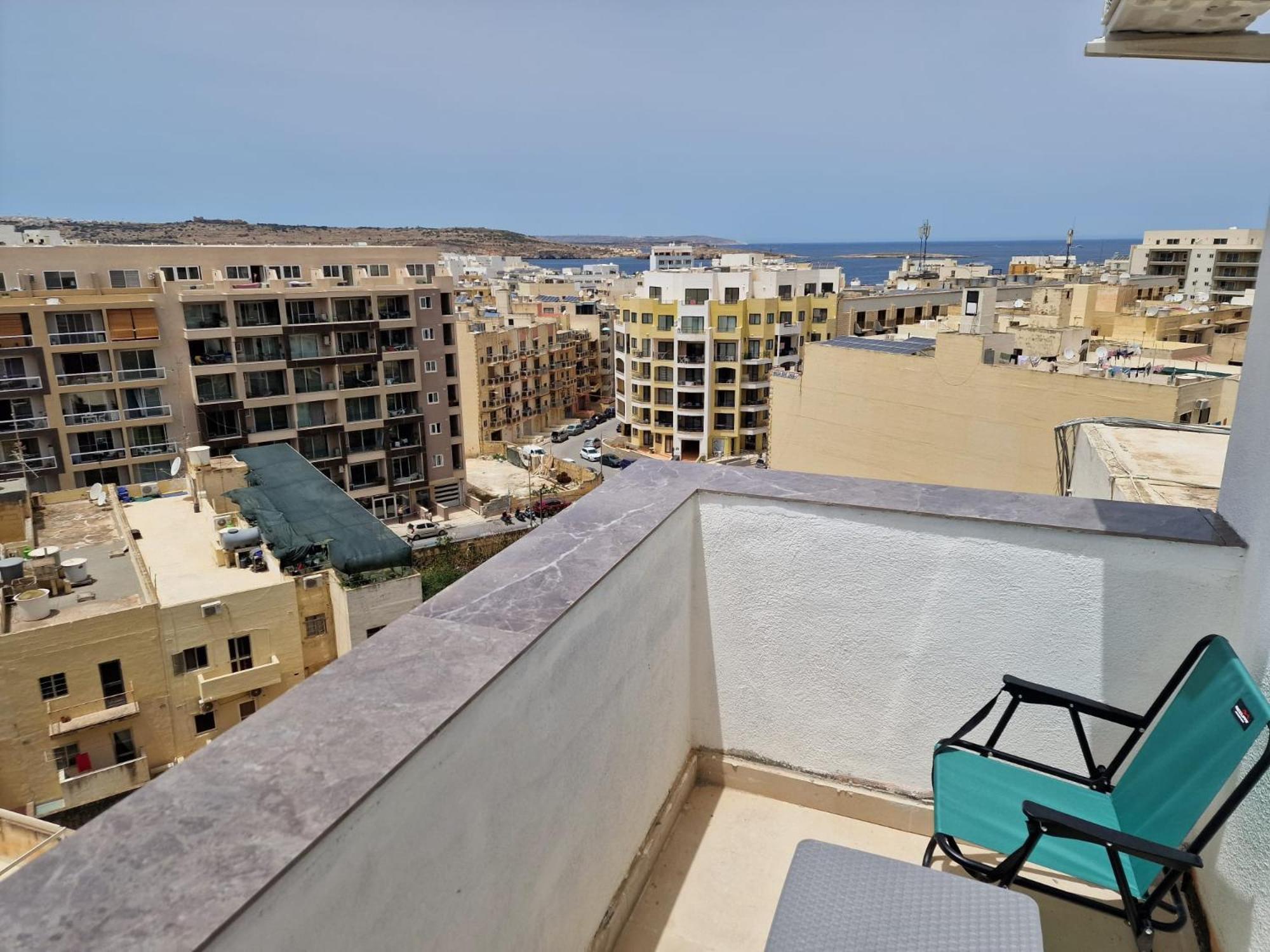 Sky Apartment 3 St. Paul's Bay Buitenkant foto