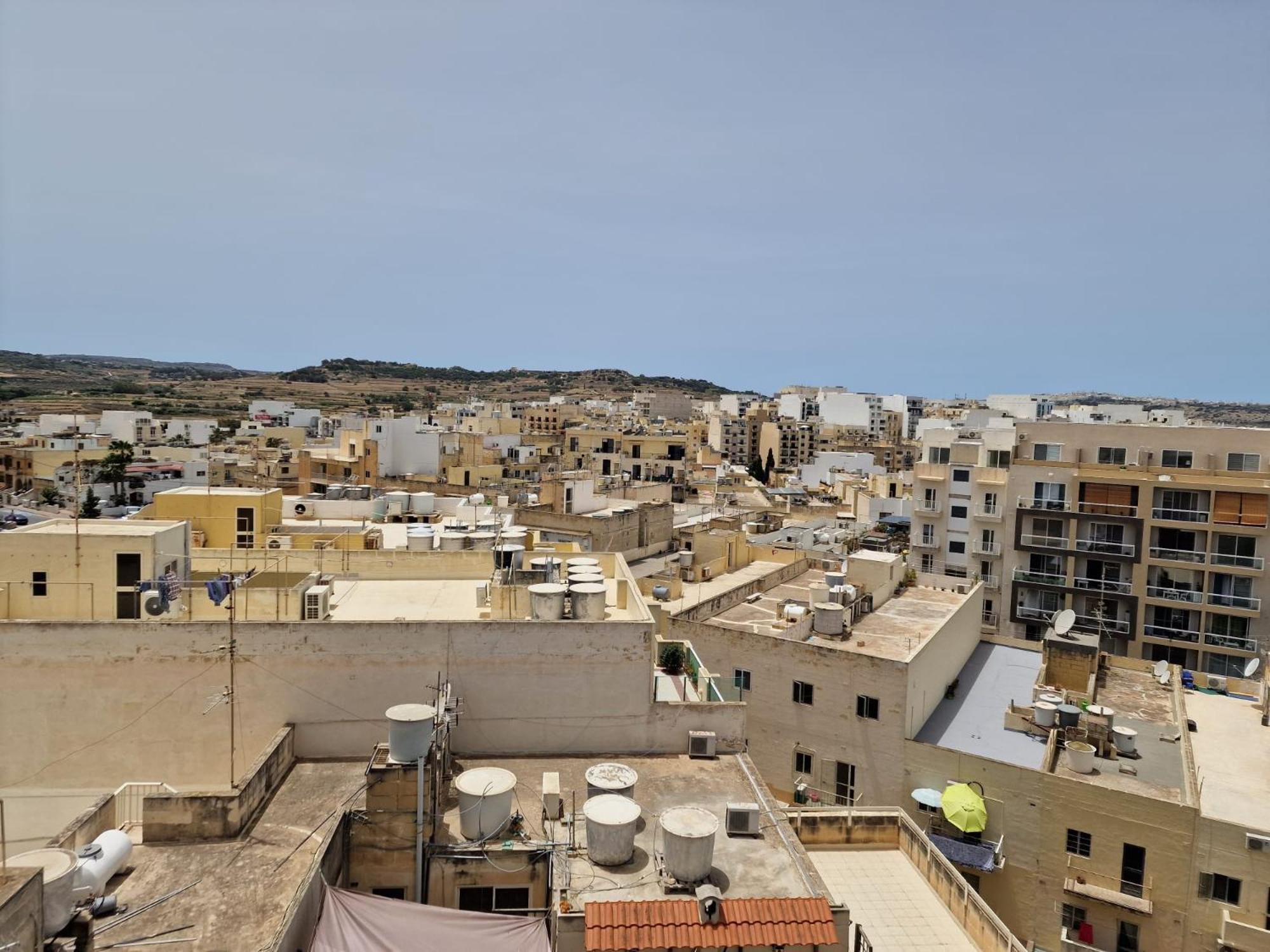 Sky Apartment 3 St. Paul's Bay Buitenkant foto